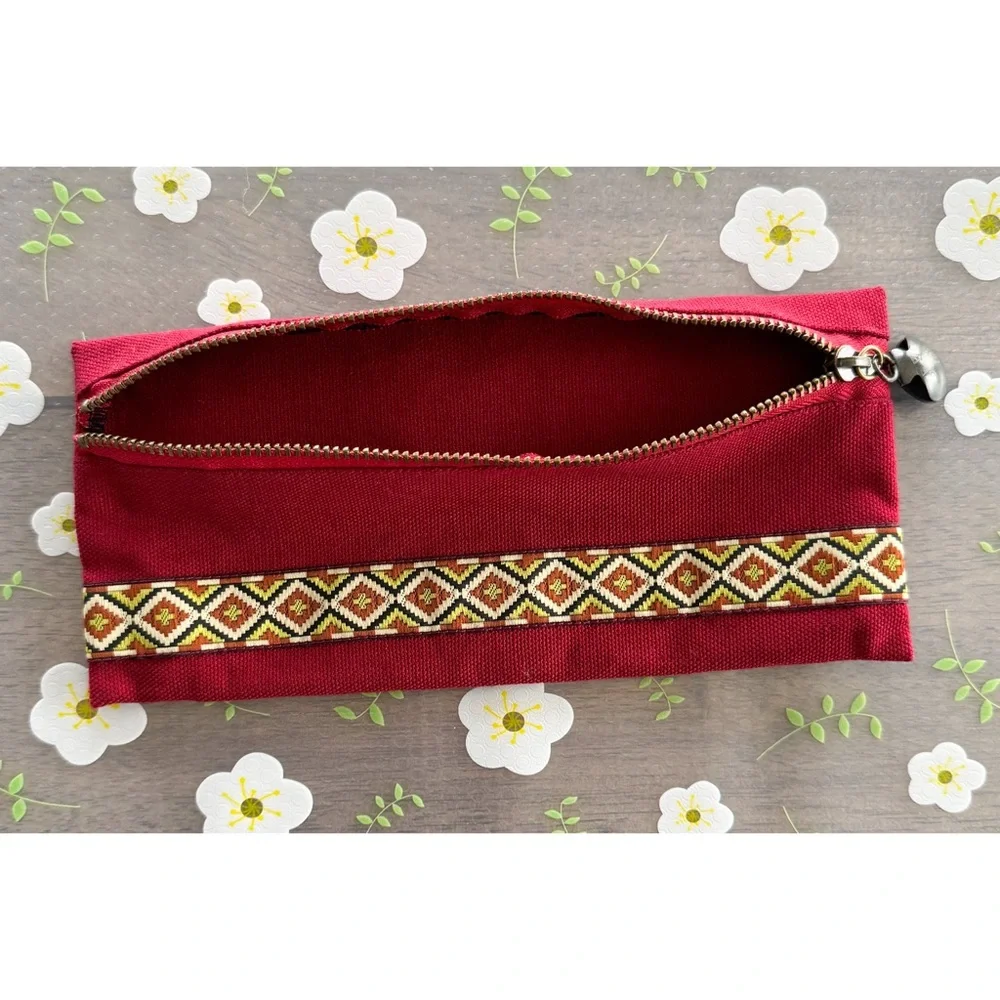 Vintage Handmade Zip Pouch